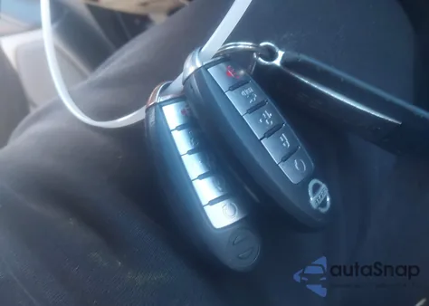 2014 Nissan Pathfinder Platinum из США, поврежденный, VIN 5N1AR2MM4EC711317